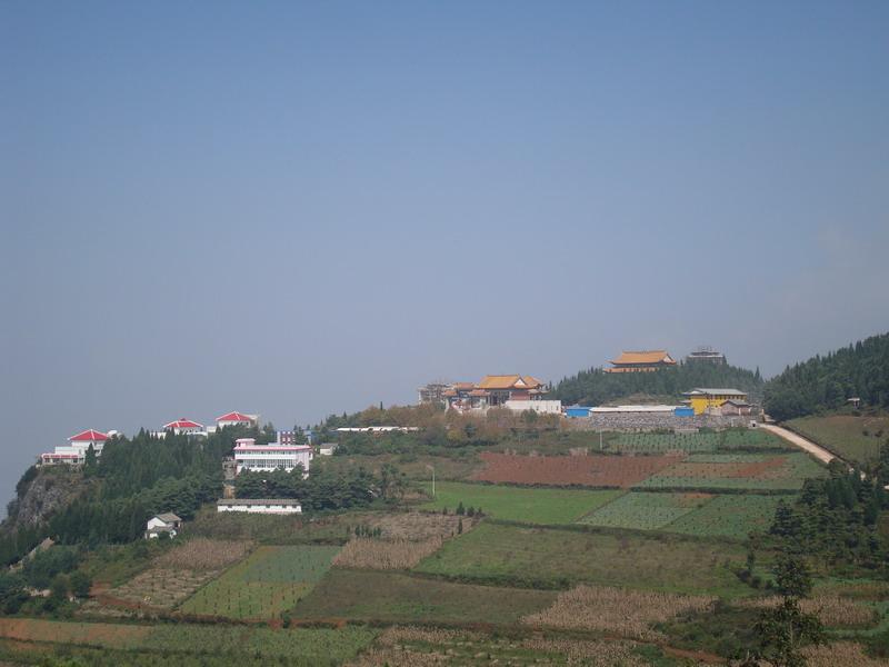 對門山村(雲南南澗縣南澗鎮下轄村)