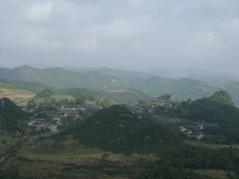 大白路村(雲南省文山州丘北縣下轄村)