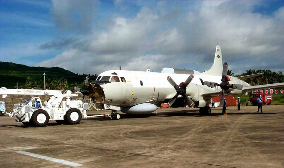 EP-3電子情報偵察機